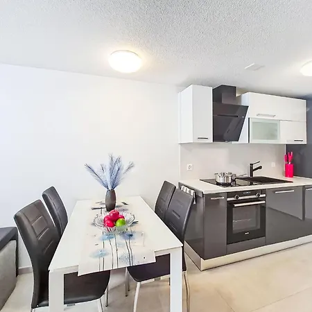 Haus Bellevue-9 By Interhome Daire Zermatt