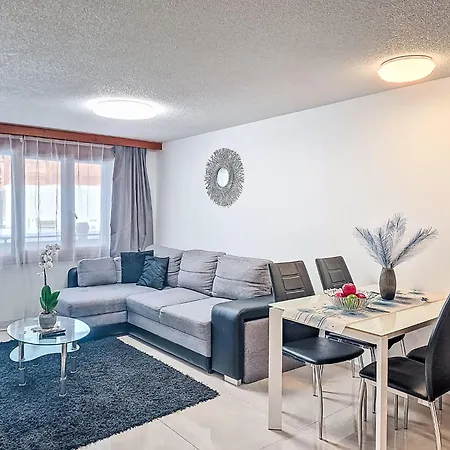 Daire Haus Bellevue-9 By Interhome *